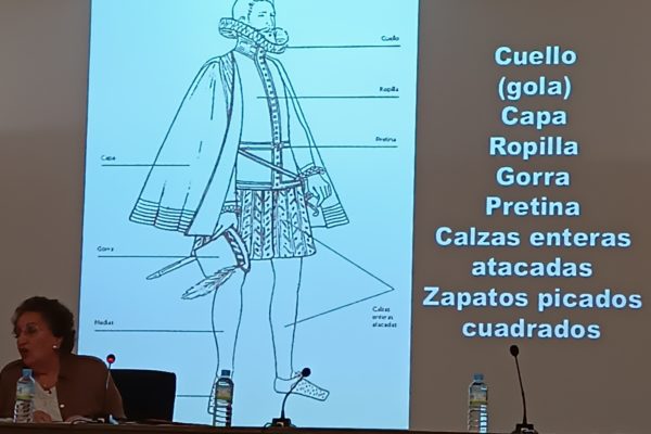 «La moda en el Quijote», conferencia de Dª. Gloria Martín García